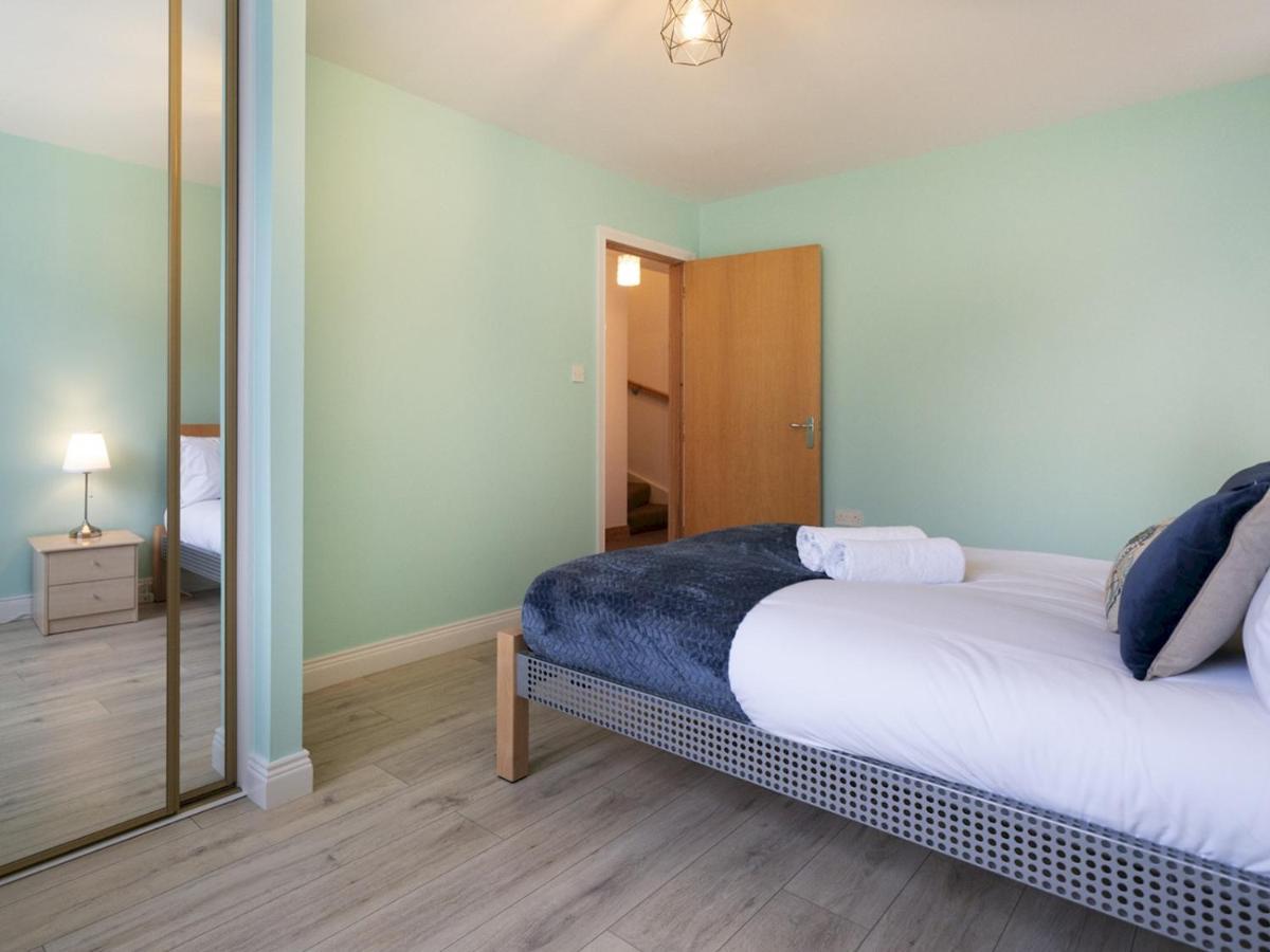 Pass The Keys Lovely 4br W Garden 7 Min From Centre Casa de Férias Belfast
