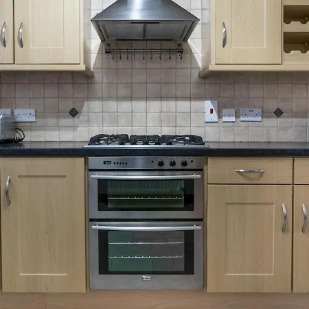 Pass The Keys Lovely 4Br Home W Garden 7 Min From City Centre Belfast Exterior photo