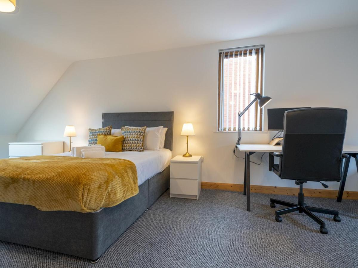 Pass The Keys Lovely 4br W Garden 7 Min From Centre Holiday home *